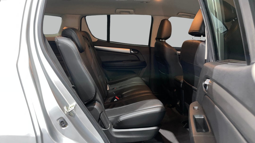 2019 Holden Trailblazer Ltz (4x4), Automatic, 110022 km, Right Side Rear Door Cabin View