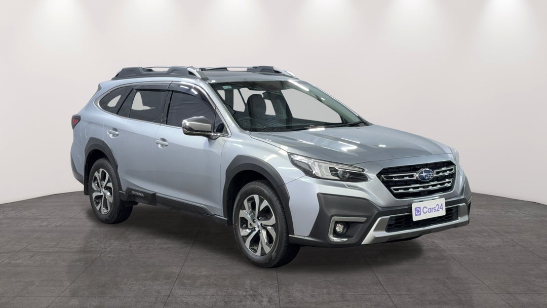 2021 Subaru Outback AWD Touring, Automatic, 91597 km, Right Front Diagonal (45- Degree) View