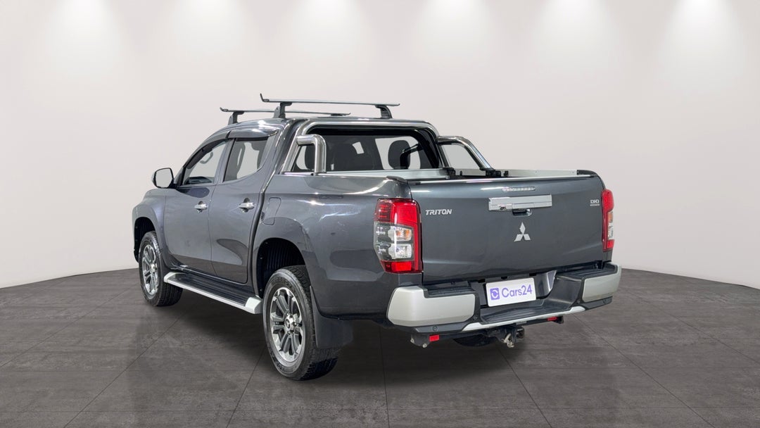 Left Back Diagonal (45- Degree) View