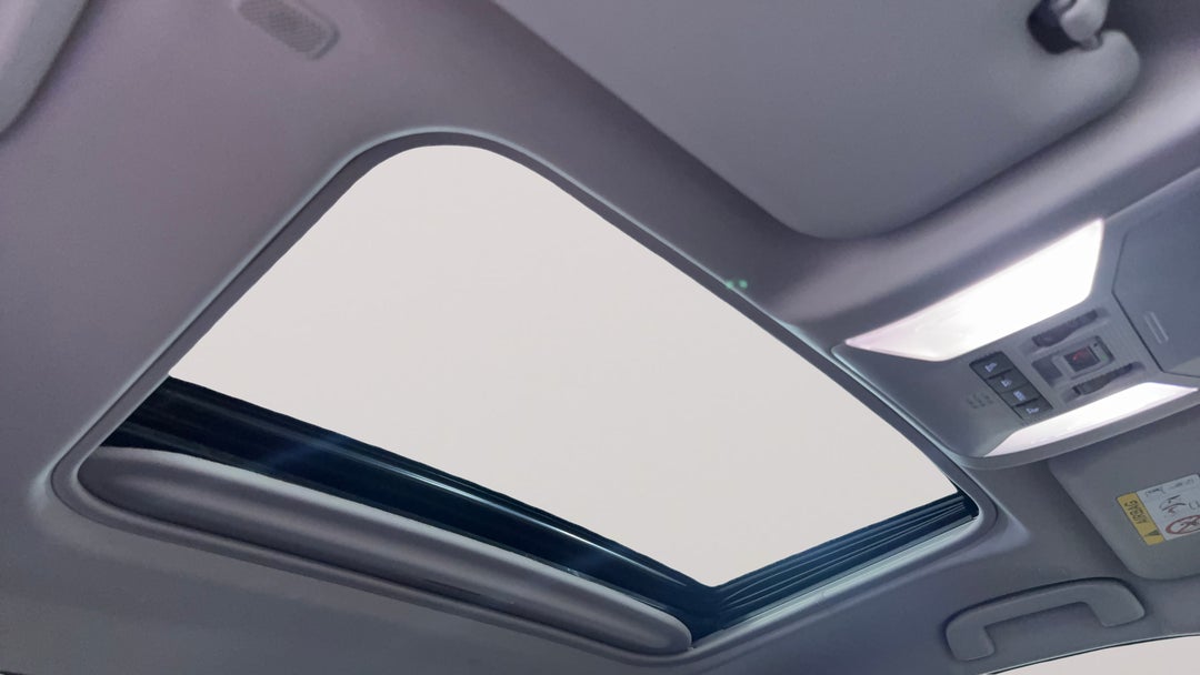 2024 Toyota RAV4 Cruiser (AWD) Hybrid, Automatic, 27591 km, Interior Sunroof/Moonroof