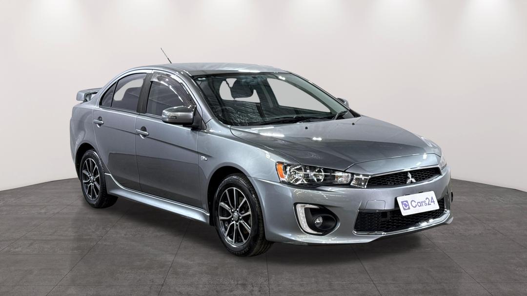 2017 Mitsubishi Lancer Es Sport, Automatic, 83918 km, Right Front Diagonal (45- Degree) View