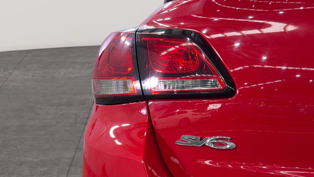 2017 Holden Commodore Sv6, Automatic, 153195 km, Badge (Boot Left Side)