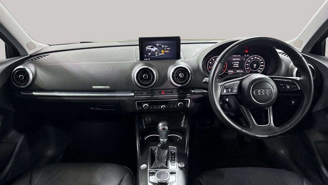 2019 Audi A3 35 Tfsi  (1.4 Tfsi Cod), Automatic, 55963 km, Dashboard View