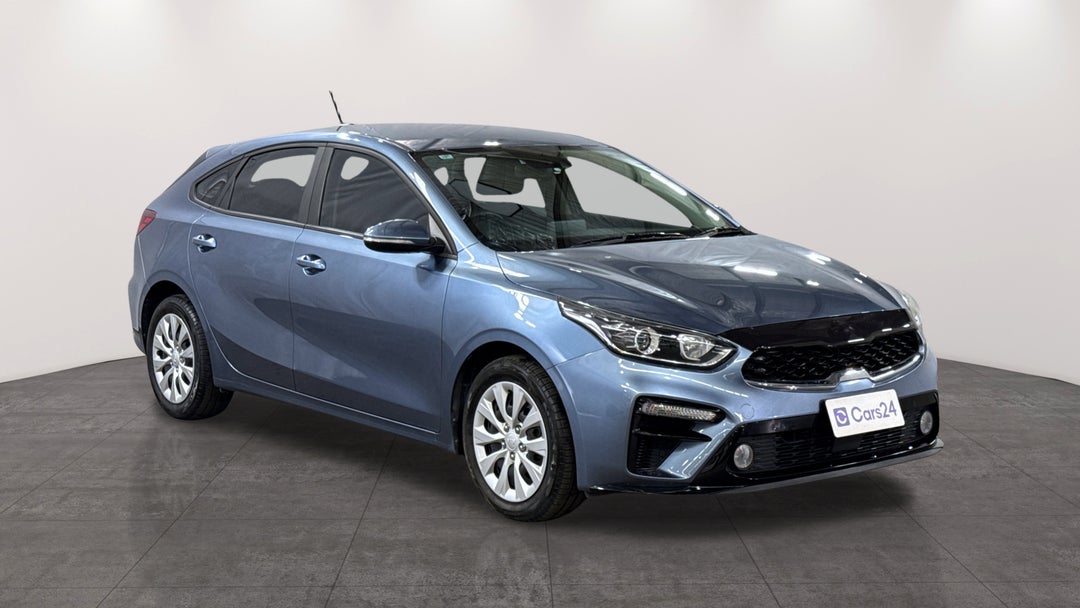 2019 Kia Cerato S, Automatic, 30500 km, Right Front Diagonal (45- Degree) View