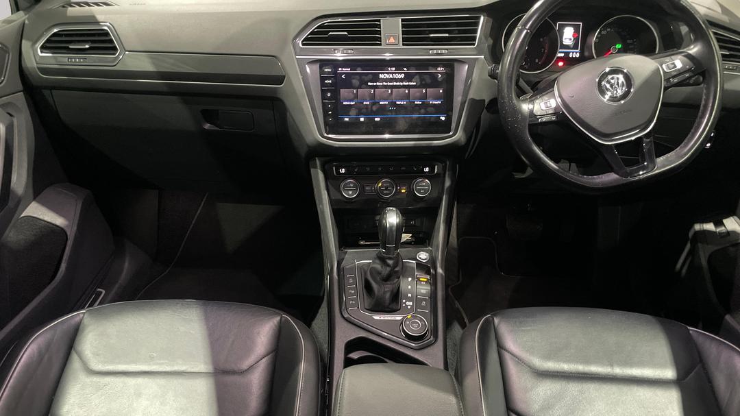 2017 Volkswagen Tiguan 162 Tsi Highline, Automatic, 112800 km, Center Console