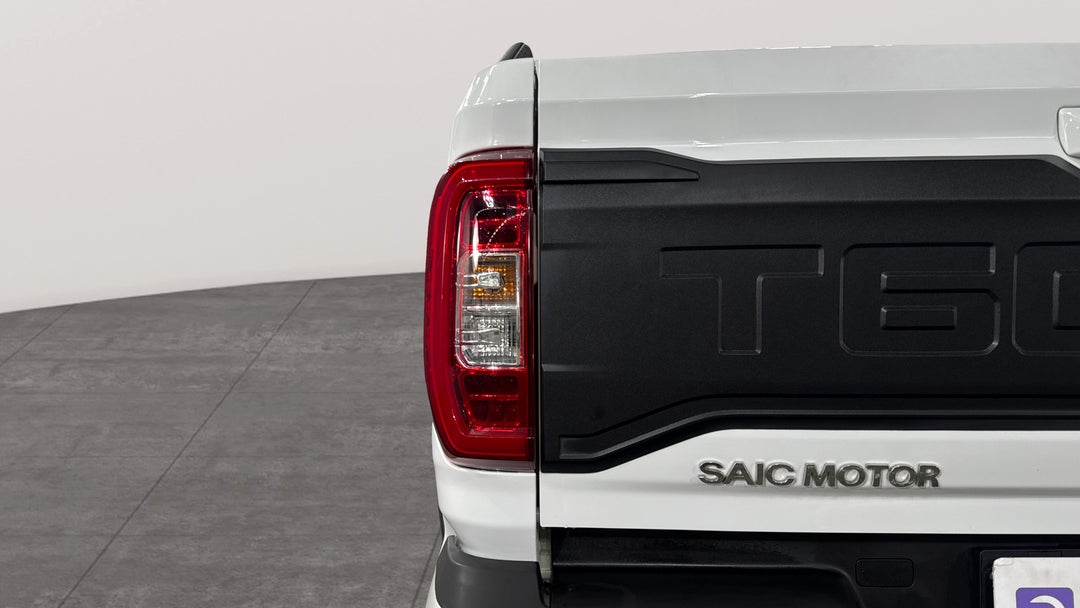 2023 LDV T60 Max Luxe (4x4), Automatic, 19206 km, Badge (Boot Left Side)