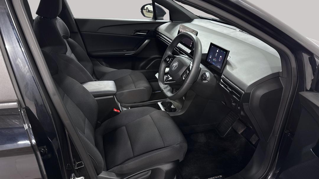2024 MG Mg4 Excite 51, Automatic, 3550 km, Right Side Front Door Cabin View