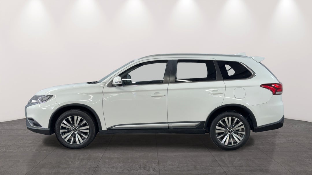 2019 Mitsubishi Outlander Ls 7 Seat (AWD), Automatic, 102224 km, Left Side View