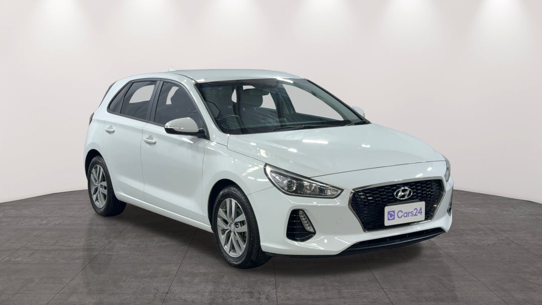 Right Front Diagonal (45- Degree) View