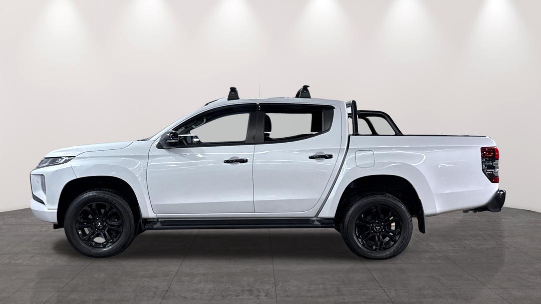 2022 Mitsubishi Triton Gsr (4x4), Automatic, 58439 km, Left Side View
