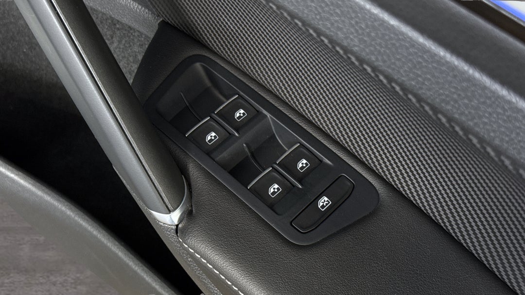 2020 Volkswagen Golf R, Automatic, 45290 km, Drivers Side Door Panel Controls