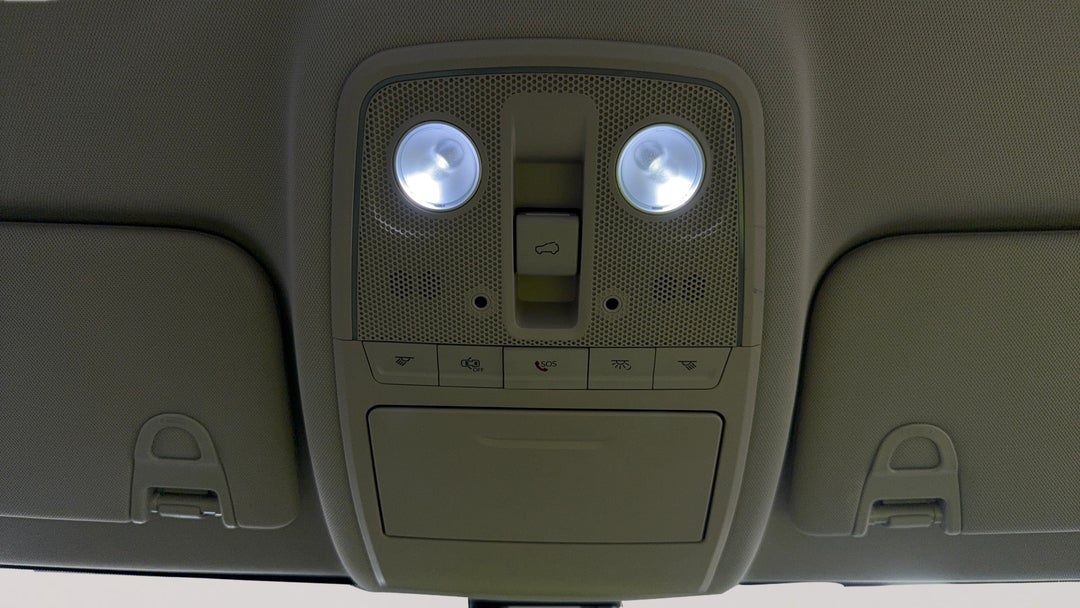 2023 Mahindra Xuv700 Ax7l, Automatic, 20601 km, On-Roof Controls/Sunglass holder