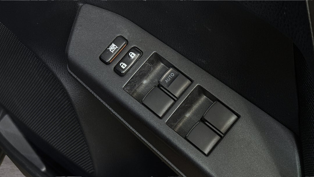 2018 Toyota RAV4 Gx (2WD), Automatic, 37256 km, Drivers Side Door Panel Controls