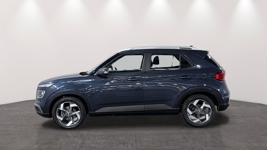 2021 Hyundai Venue Active, Automatic, 57458 km, Left Side View