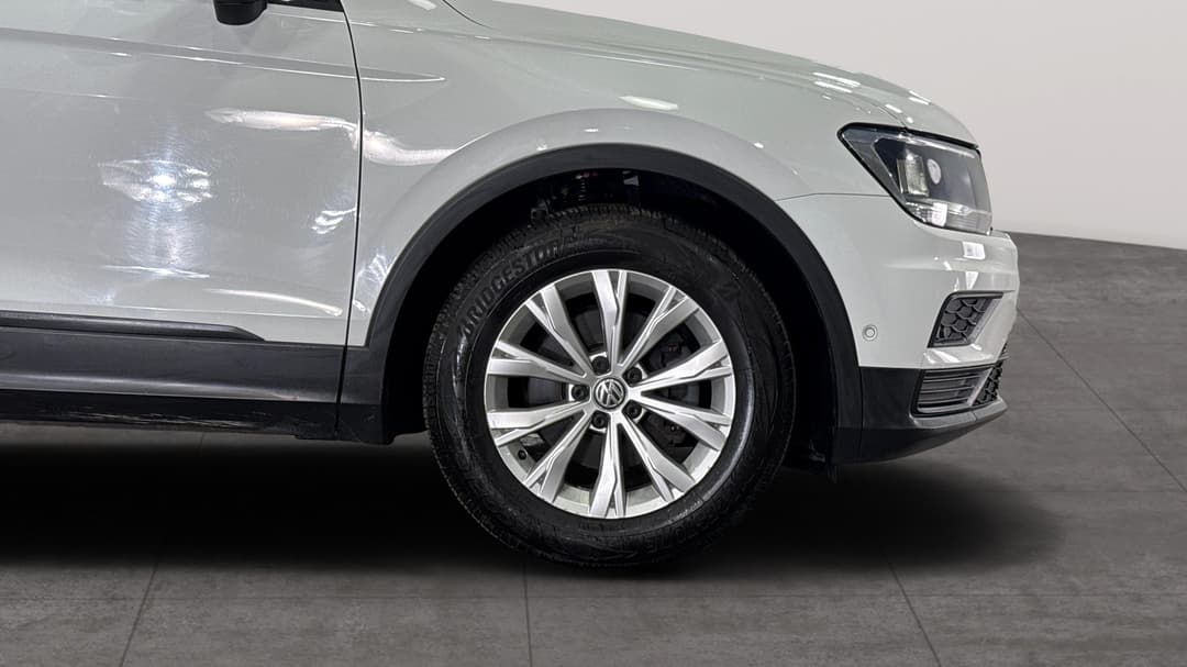 2017 Volkswagen Tiguan 110 Tsi Trendline, Automatic, 130272 km, Right Front Wheel