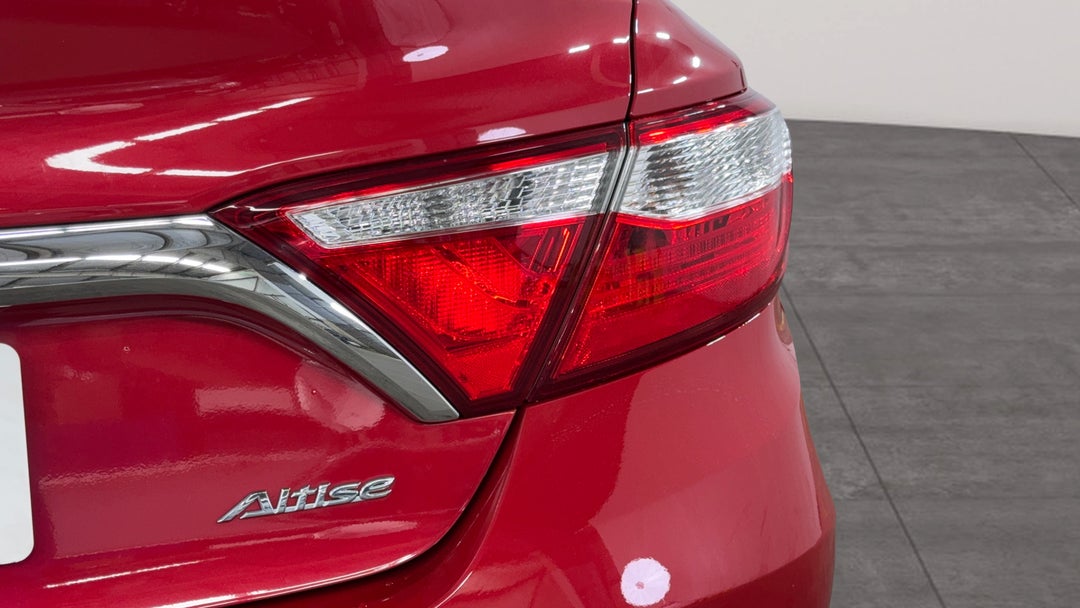 Badge (Boot Right Side)