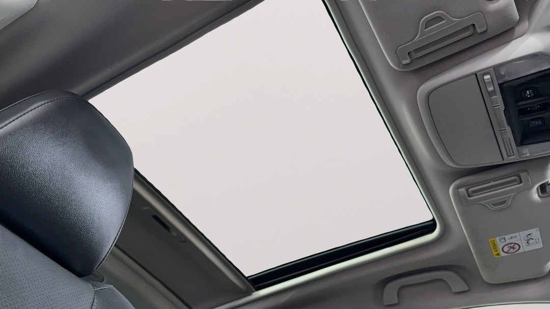 Interior Sunroof/Moonroof
