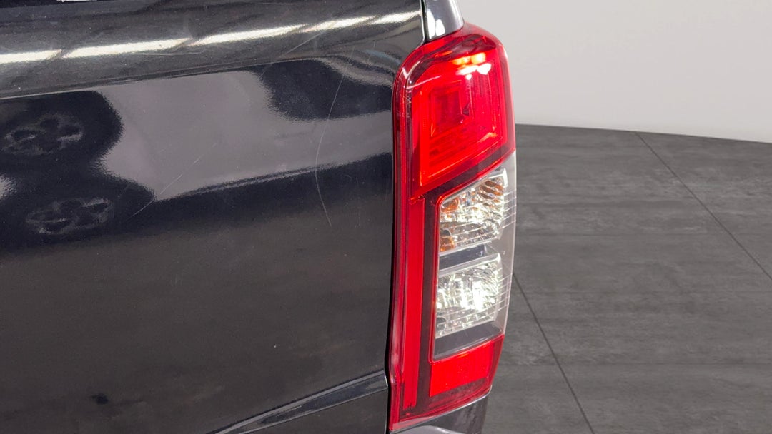 Badge (Boot Right Side)