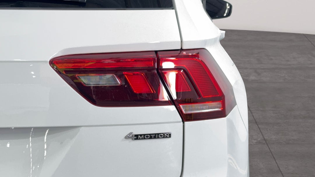 Badge (Boot Right Side)