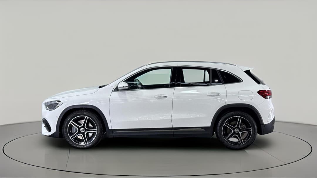 2021 Mercedes-benz GLA 250 4matic, Automatic, 16149 km, Left Side View