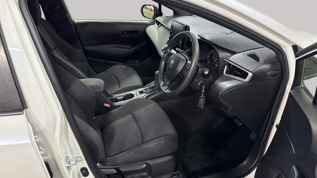 2018 Toyota Corolla Ascent Sport, Automatic, 71965 km, Right Side Front Door Cabin View