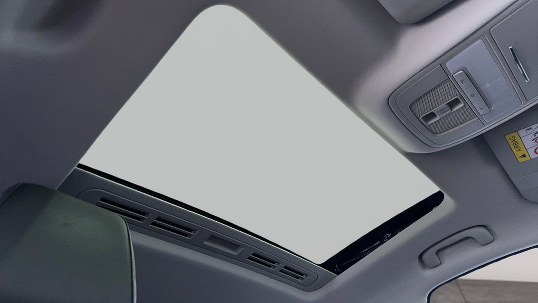 Interior Sunroof/Moonroof