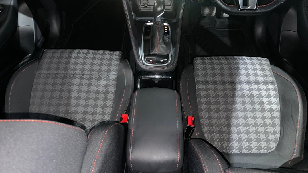 2021 MG Zst Core, Automatic, 18266 km, Center Console