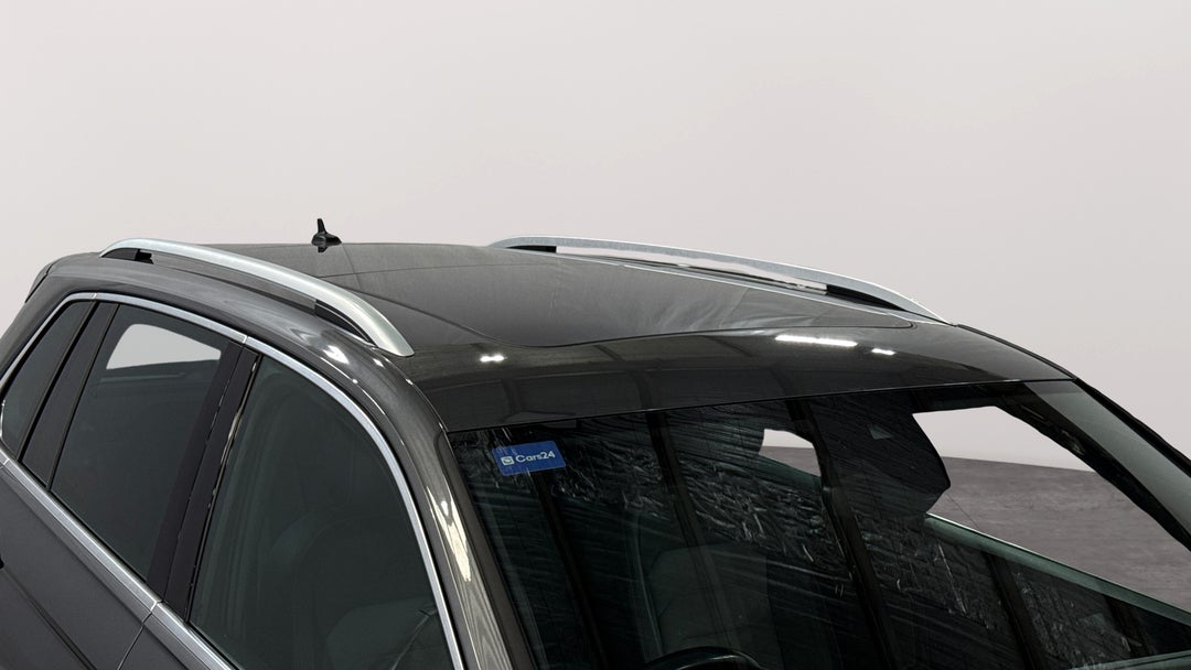 2019 Volkswagen Tiguan 132 Tsi R-line Edition, Automatic, 63435 km, Roof/Sunroof View