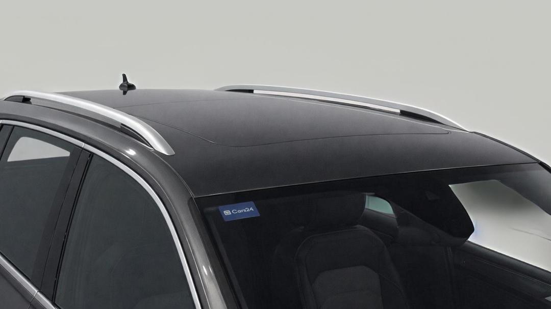 2019 Volkswagen Tiguan 132 Tsi R-line Edition, Automatic, 63435 km, Roof/Sunroof View
