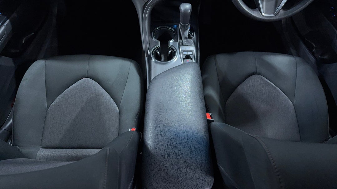 2019 Toyota Camry Ascent Hybrid, Automatic, 141793 km, Center Console