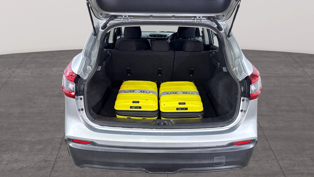 2019 Nissan Qashqai St, Automatic, 78046 km, Boot Inside View with Luggage
