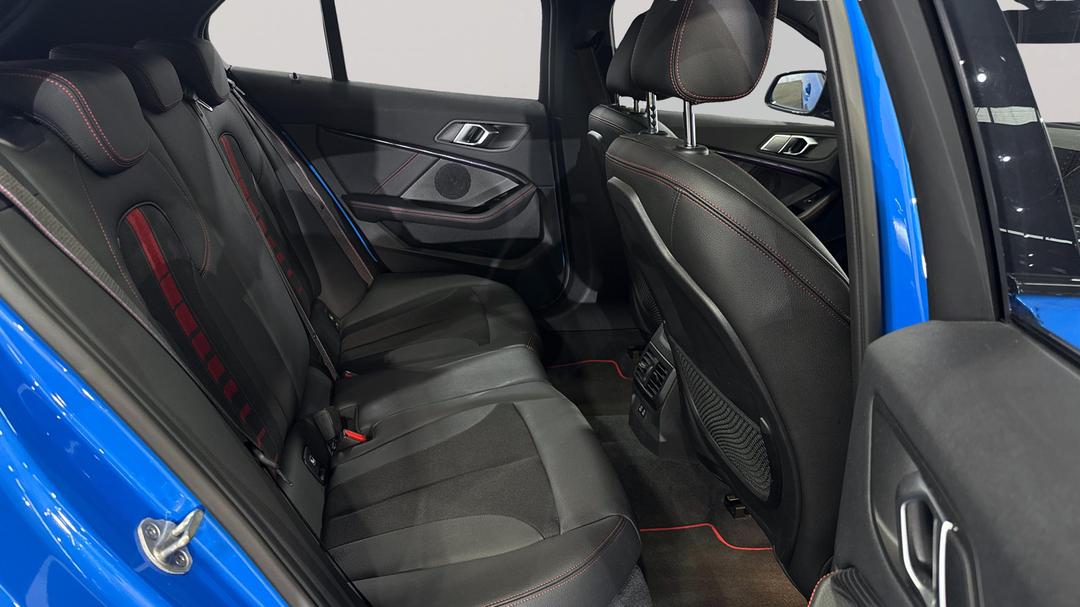 2021 BMW 1 28ti, Automatic, 63603 km, Right Side Rear Door Cabin View