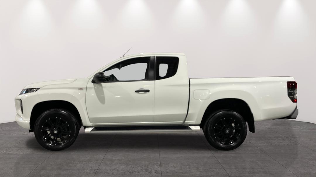 2021 Mitsubishi Triton Glx+ (4x4), Automatic, 65481 km, Left Side View