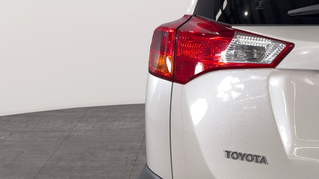 Badge (Boot Left Side)