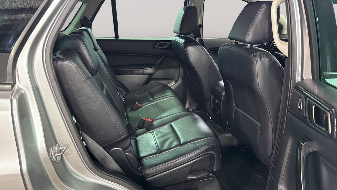 2021 Ford Everest Sport (4WD), Automatic, 81753 km, Right Side Rear Door Cabin View