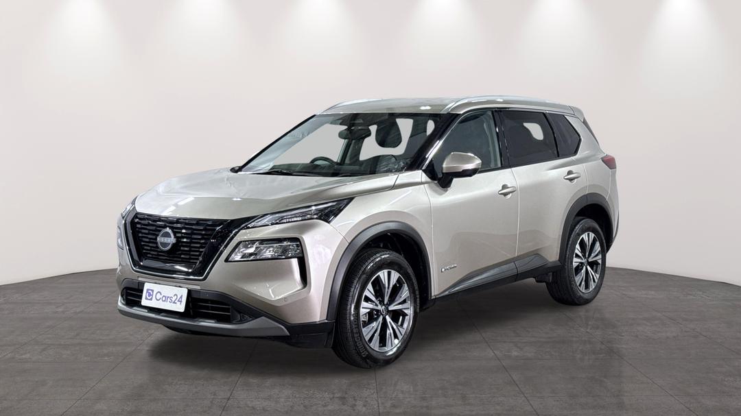 2024 Nissan X-trail St-l (4WD) E-power (hybrid), Automatic, 21884 km, Left Front Diagonal (45- Degree) View