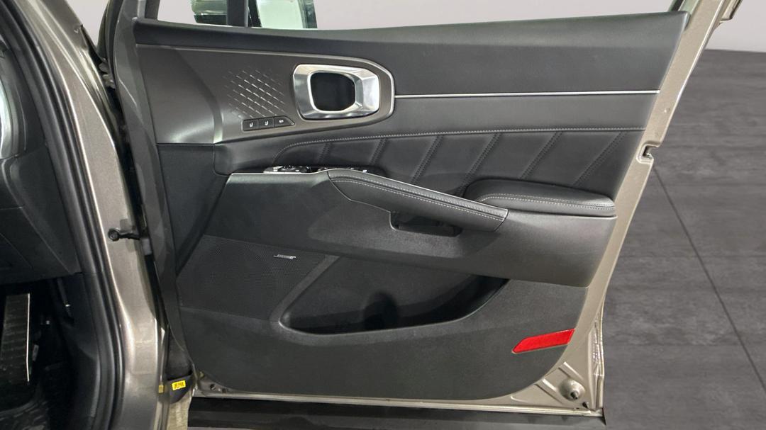 2024 Kia Sorento Gt-line 7 Seat, Automatic, 8060 km, Speaker View
