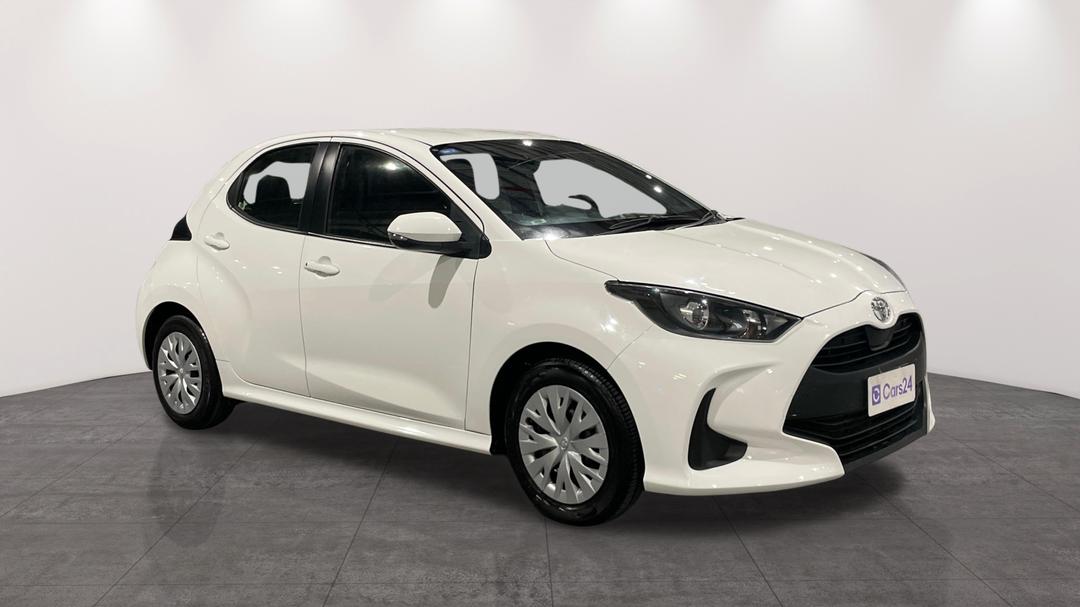 2023 Toyota Yaris Ascent Sport, Automatic, 48597 km, Right Front Diagonal (45- Degree) View