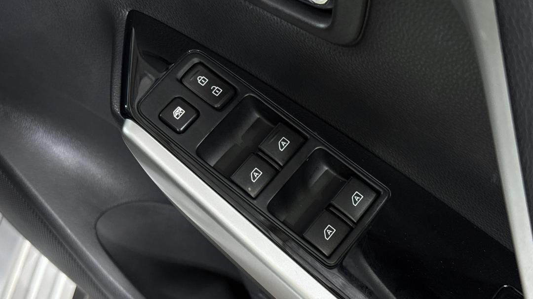 2023 Mitsubishi Pajero Sport Gls (4WD) 7 Seat, Automatic, 19204 km, Drivers Side Door Panel Controls