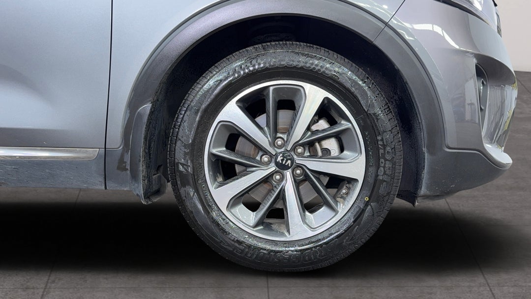 2018 Kia Sorento Sli (4x2), Automatic, 99739 km, Right Front Wheel