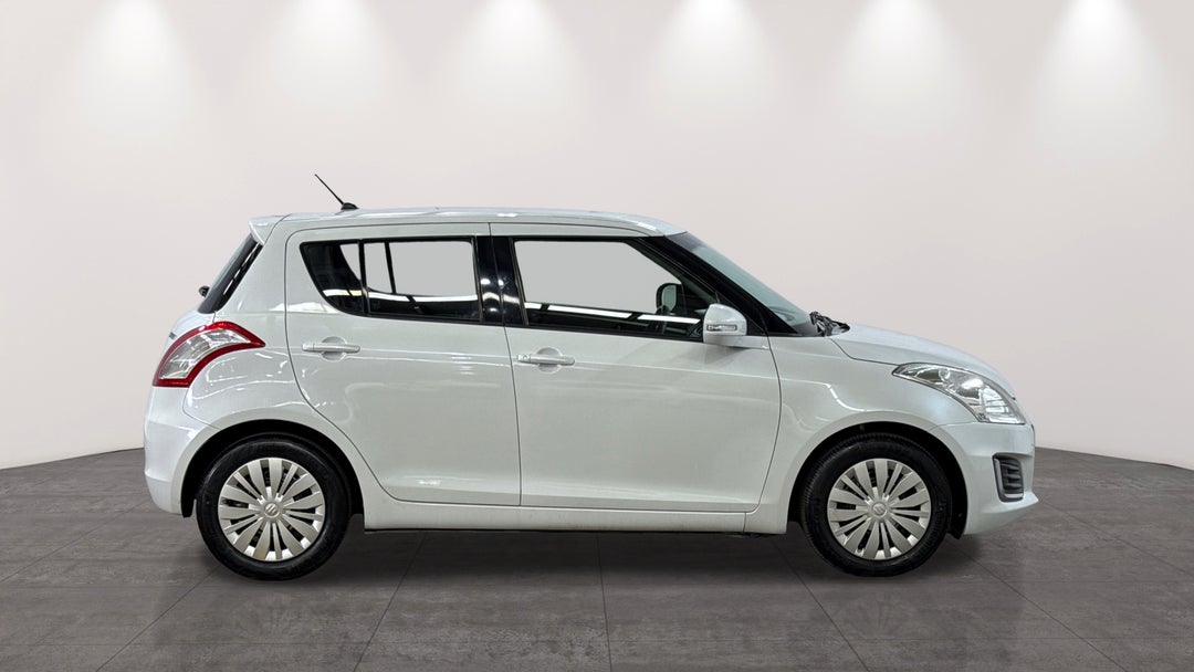 2015 Suzuki Swift Gl, Automatic, 94062 km, Right Side View