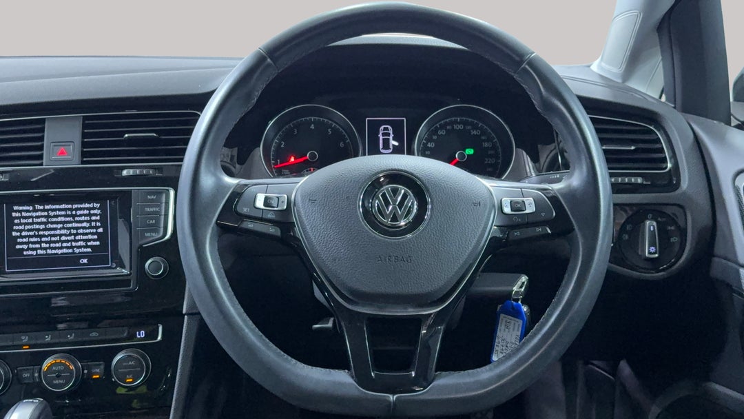 2015 Volkswagen Golf 103 Tsi Highline, Automatic, 55091 km, Steering Wheel Close-up