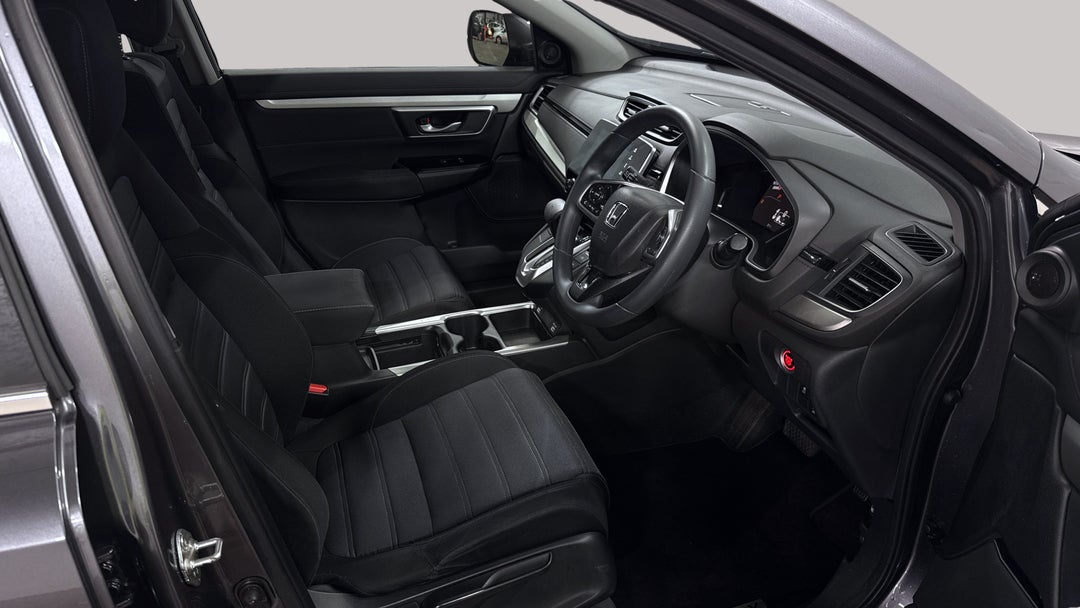 2020 Honda CR-V Vti (2WD), Automatic, 86109 km, Right Side Front Door Cabin View