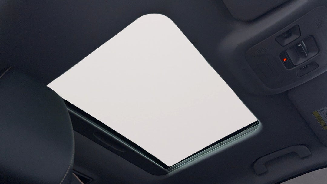 Interior Sunroof/Moonroof