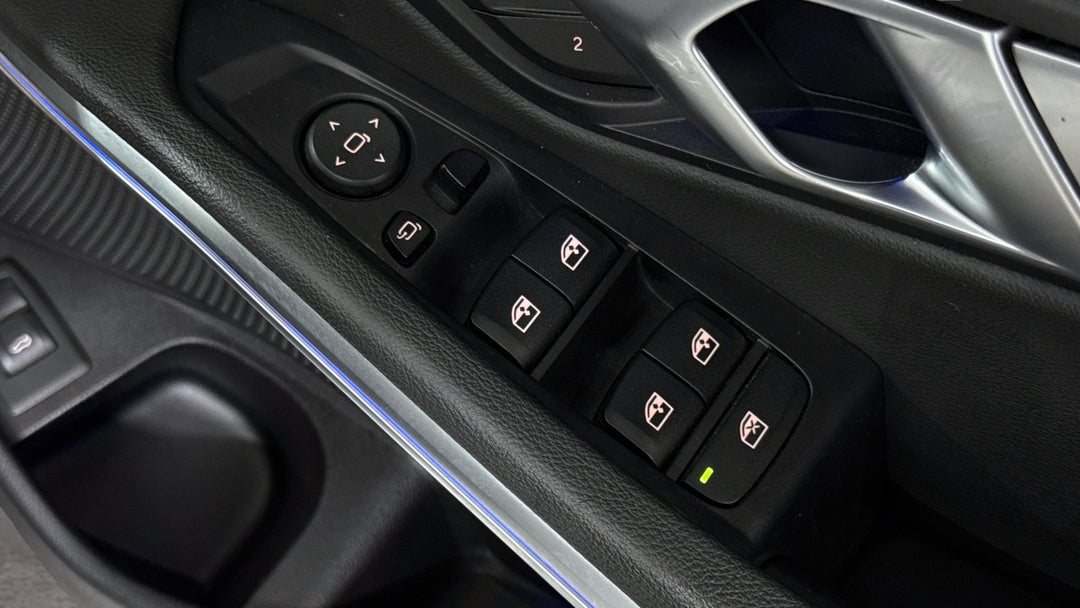 2021 BMW 3 20i M Sport, Automatic, 83359 km, Drivers Side Door Panel Controls