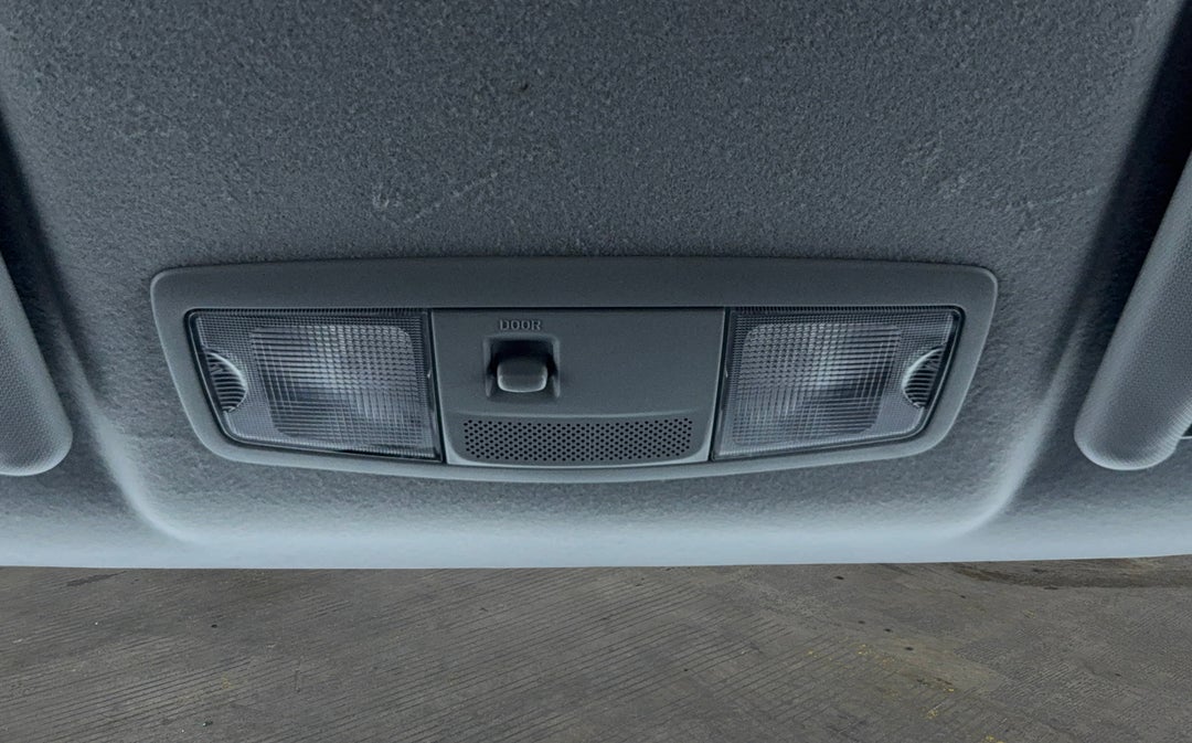 On-Roof Controls/Sunglass holder