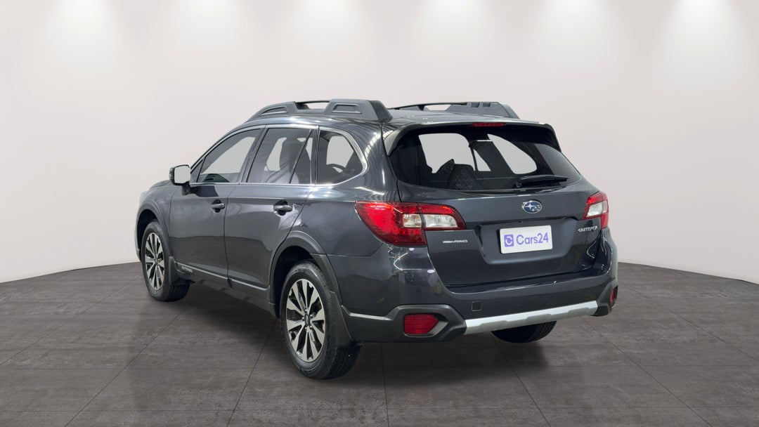 Left Back Diagonal (45- Degree) View