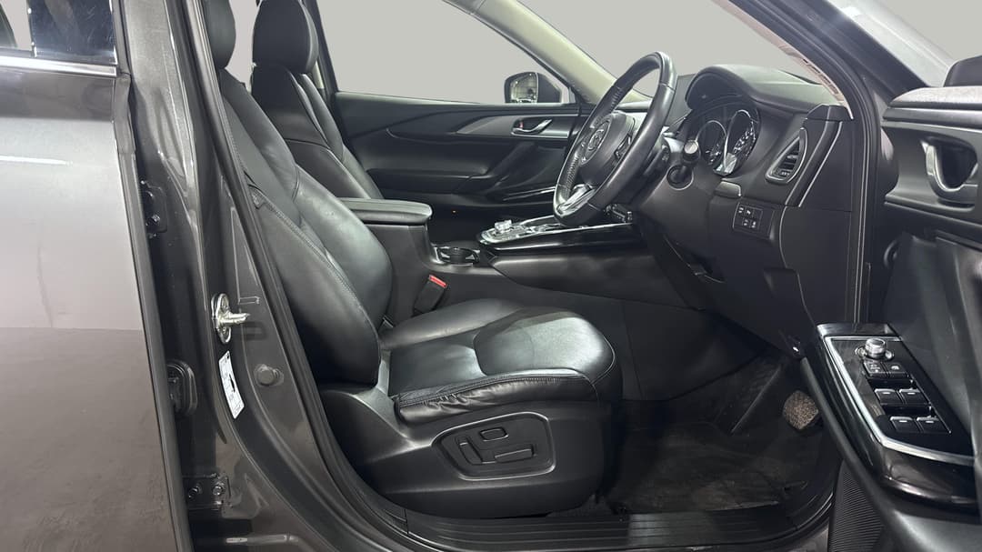 2021 Mazda CX-9 Touring (FWD), Automatic, 89333 km, Right Side Front Door Cabin View