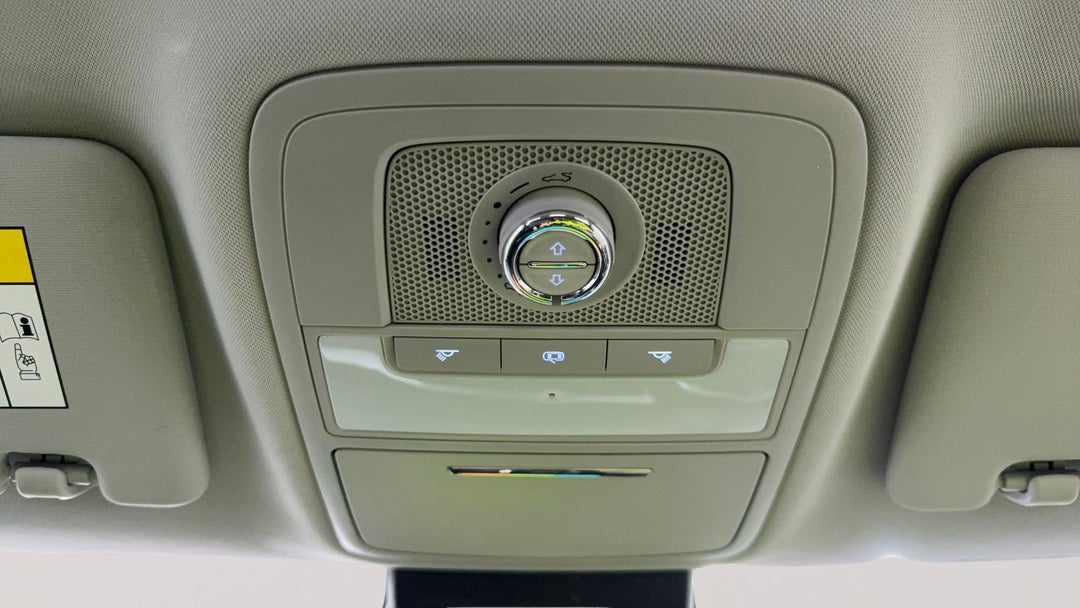 On-Roof Controls/Sunglass holder