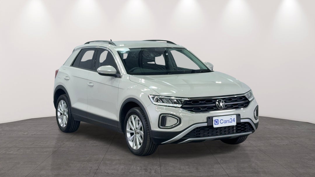 Right Front Diagonal (45- Degree) View